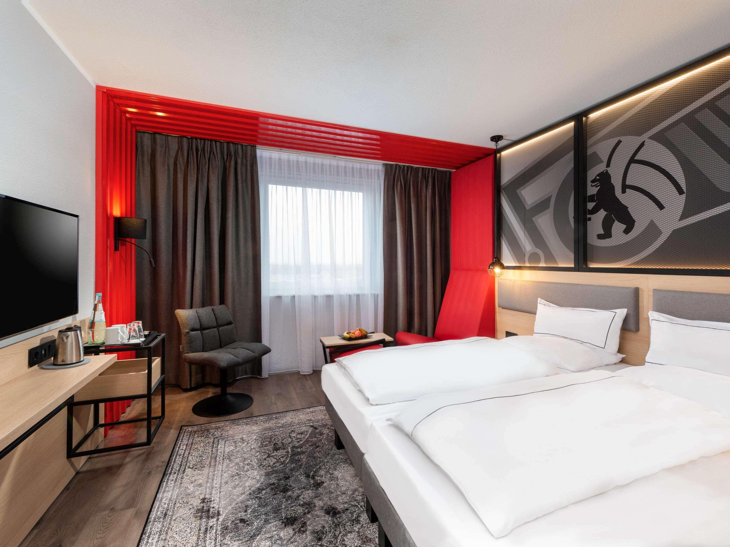 Ibis Styles Berlin Treptow Hotell Exteriör bild