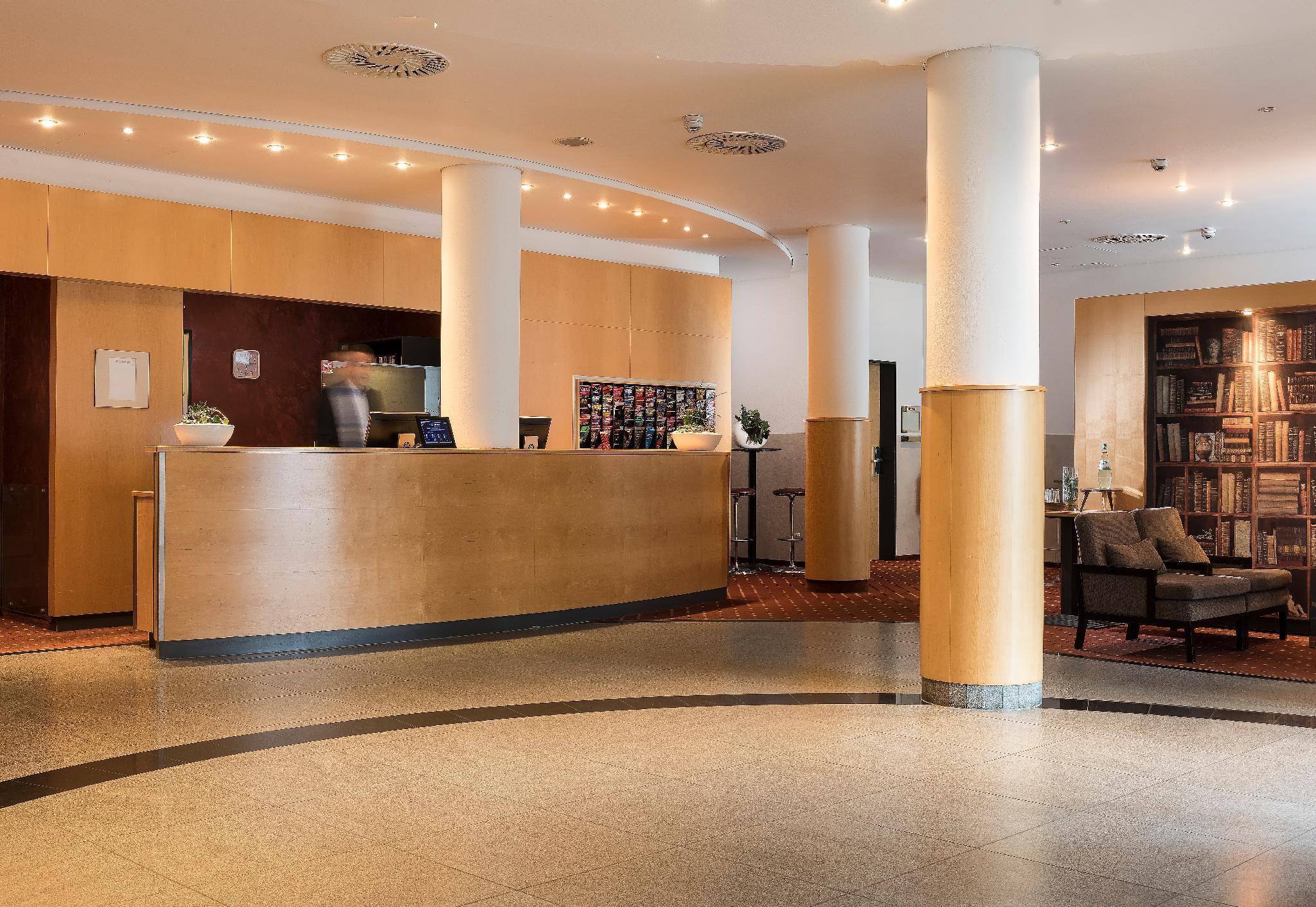 Ibis Styles Berlin Treptow Hotell Exteriör bild