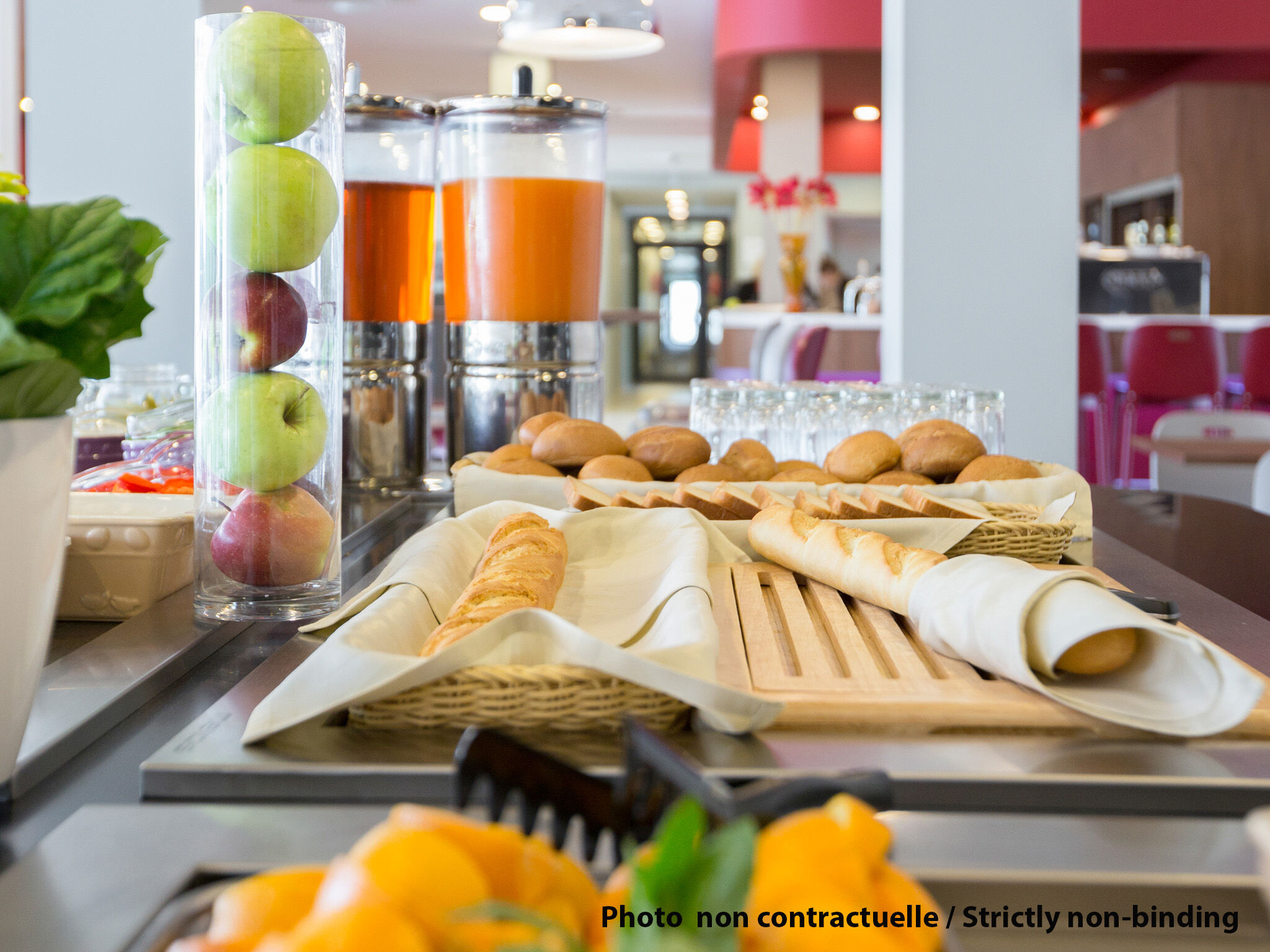 Ibis Styles Berlin Treptow Hotell Restaurang bild